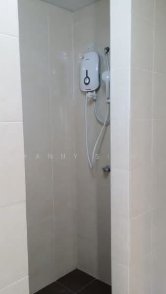 Kondominium untuk Dijual di Platinum Lake PV 20 - Yanny Siow - Bathroom - PropertyGuru.com.my