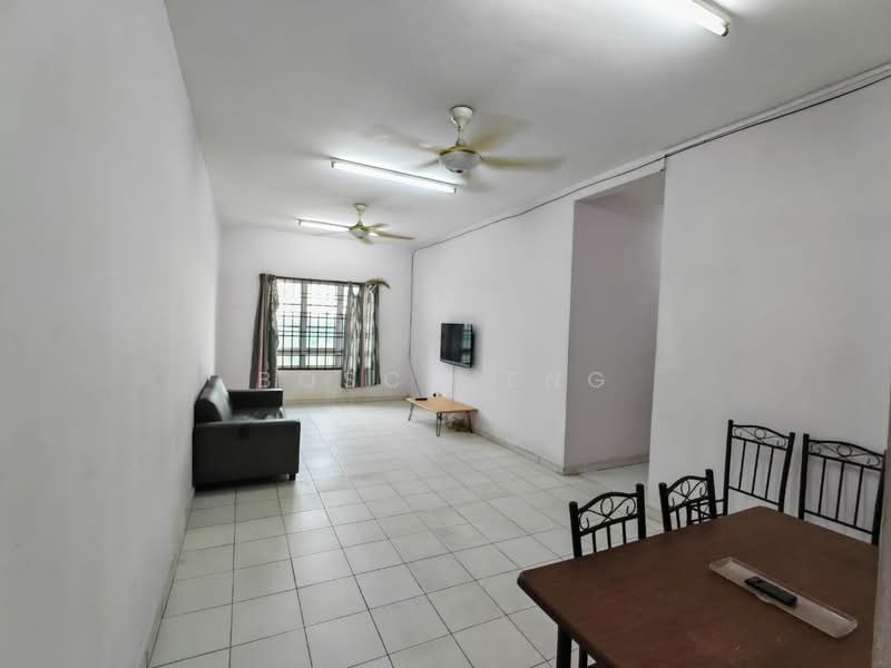 Pangsapuri untuk Disewa di Idaman Senibong - Bosco Eng - Living Room - PropertyGuru.com.my