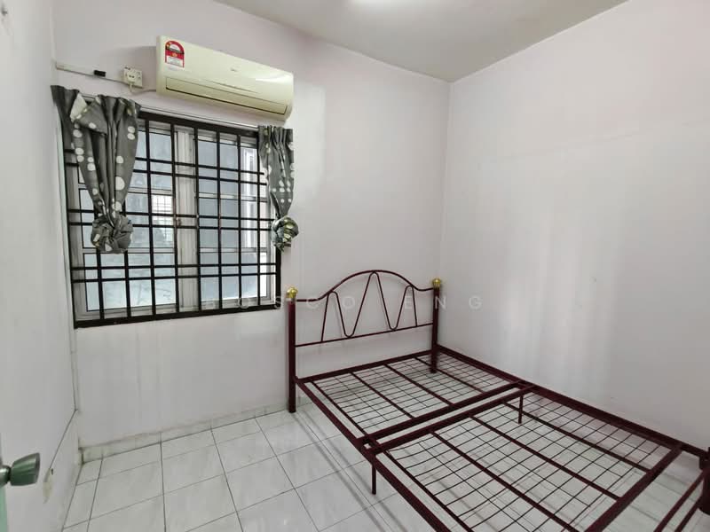 Pangsapuri untuk Disewa di Idaman Senibong - Bosco Eng - Bedroom - PropertyGuru.com.my