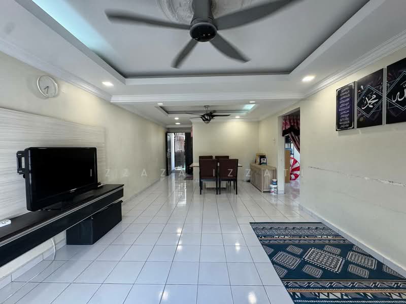 Apartment for Sale at Pangsapuri Mawar Sari - Izzaza Izzati - Living Room - PropertyGuru.com.my