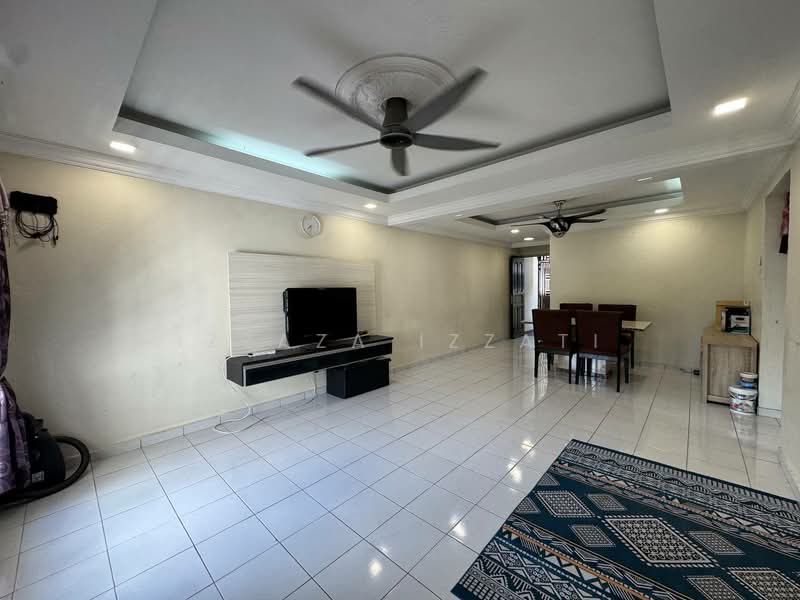 Apartment for Sale at Pangsapuri Mawar Sari - Izzaza Izzati - Living Room - PropertyGuru.com.my