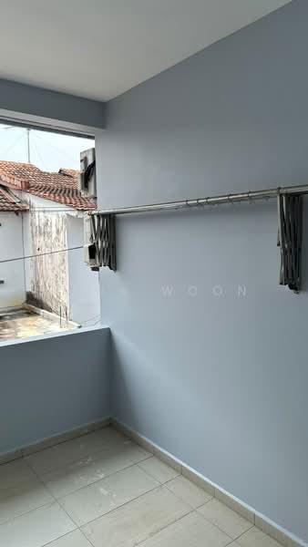 Rumah Teres untuk Disewa di Bukit Indah (Ampang) - Anna Woon - Balcony - PropertyGuru.com.my