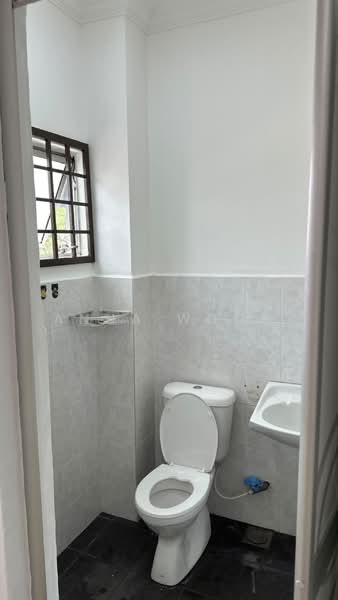 Rumah Teres untuk Disewa di Bukit Indah (Ampang) - Anna Woon - Bathroom - PropertyGuru.com.my
