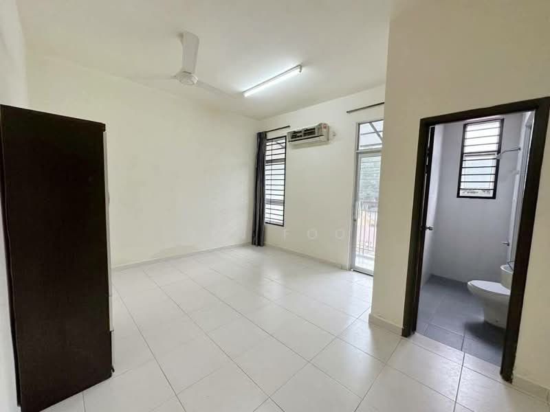 Kediaman Servis untuk Dijual di SuriaMas Suites - Ben Foo - Interior - PropertyGuru.com.my