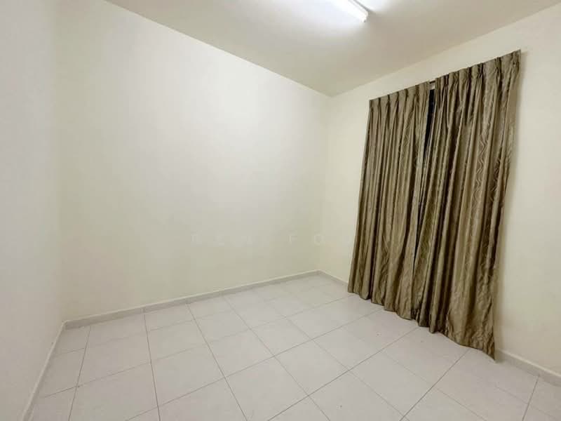Kediaman Servis untuk Dijual di SuriaMas Suites - Ben Foo - Interior - PropertyGuru.com.my