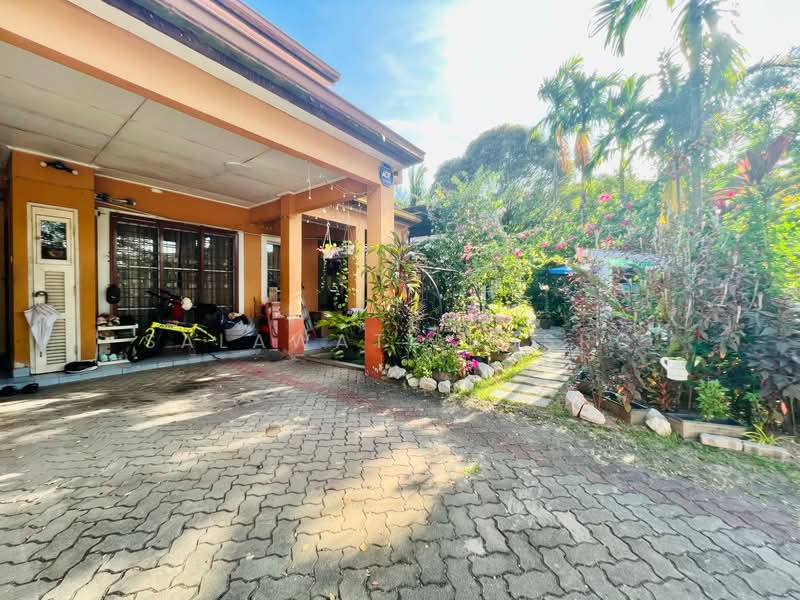 Rumah Teres 2-Tingkat untuk Dijual di Subang Jaya (Selangor) - Salawati Busro - Exterior - PropertyGuru.com.my