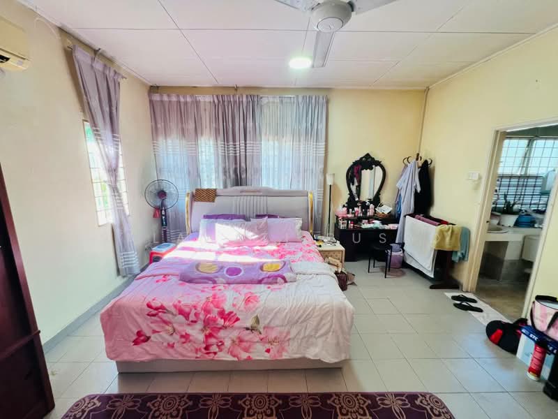 Rumah Teres 2-Tingkat untuk Dijual di Subang Jaya (Selangor) - Salawati Busro - Bedroom - PropertyGuru.com.my
