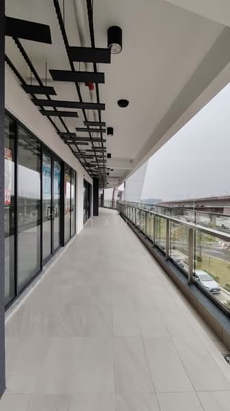 Shop / Office untuk Disewa di Puchong (Selangor) - Chan Chong Liang - Corridor - PropertyGuru.com.my