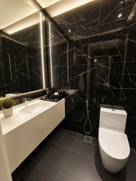 Semi-Detached House for Sale in Sungai Buloh (Selangor) - Chanel Lee - Bathroom - PropertyGuru.com.my