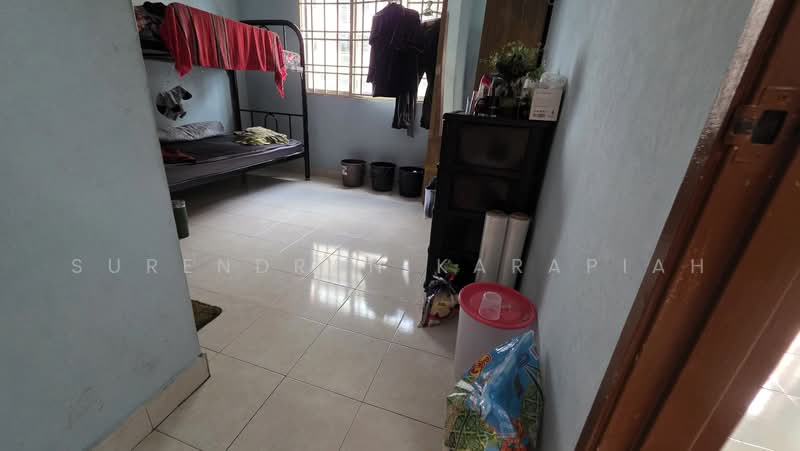 Pangsapuri untuk Dijual di Sri Gotong Apartment - Surendran Karapiah - Bedroom - PropertyGuru.com.my