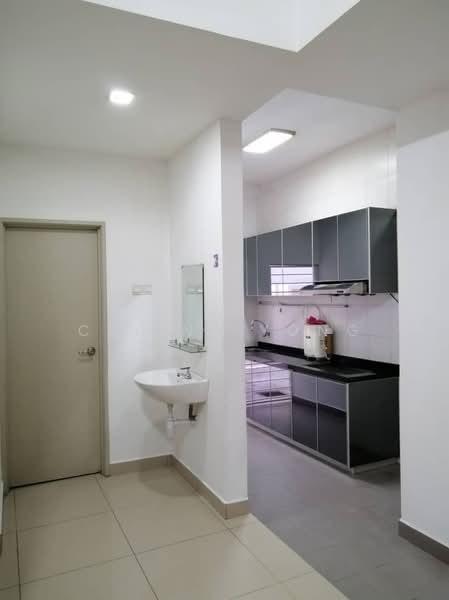 Rumah Kluster untuk Dijual di Taman Desa Tebrau (Tebrau) - Celine Yong - Kitchen - PropertyGuru.com.my