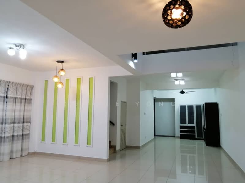 Rumah Kluster untuk Dijual di Taman Desa Tebrau (Tebrau) - Celine Yong - Living Room - PropertyGuru.com.my