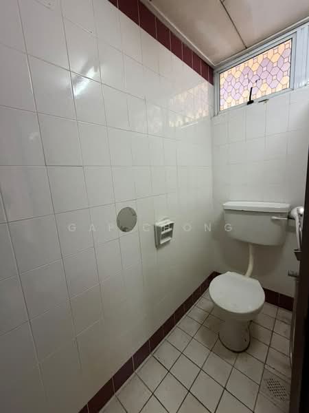 Retail Office for Sale in Kelana Jaya (Petaling Jaya) - Gap Chong - Bathroom - PropertyGuru.com.my