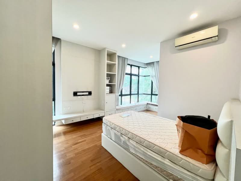 Rumah Berkembar untuk Dijual di Permas Jaya (Johor Bahru) - Glenn Woo - Bedroom - PropertyGuru.com.my