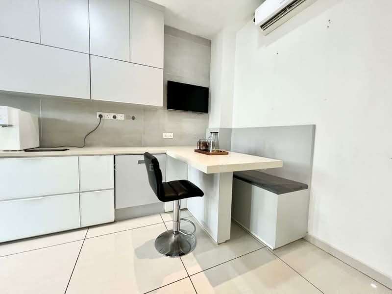 Rumah Berkembar untuk Dijual di Permas Jaya (Johor Bahru) - Glenn Woo - Kitchen - PropertyGuru.com.my