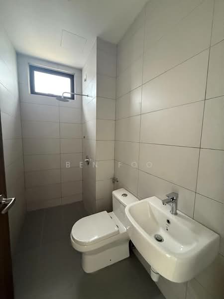 Kediaman Servis untuk Dijual di Meldrum Heights (Residensi Meldrum) - Ben Foo - Bathroom - PropertyGuru.com.my