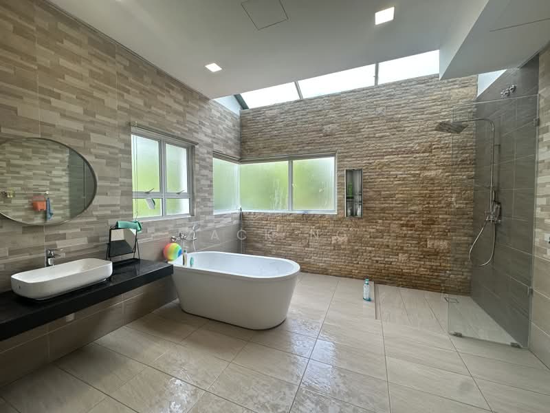 Rumah Berkembar untuk Dijual di Damansara Legenda (Petaling Jaya) - Zack Ng - Bathroom - PropertyGuru.com.my