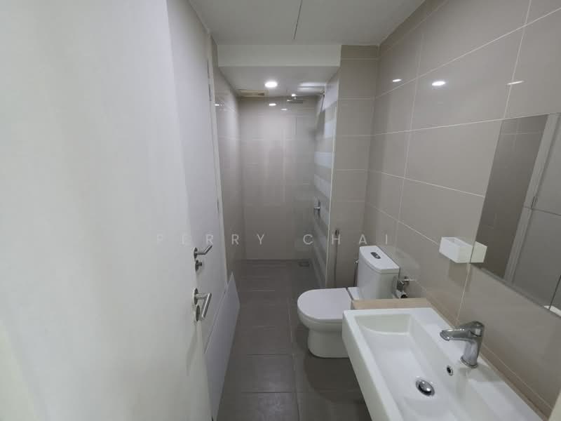 Kediaman Servis untuk Disewa di Suria @ North Kiara - Perry Chai - Bathroom - PropertyGuru.com.my