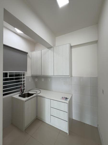 Kediaman Servis untuk Disewa di Suria @ North Kiara - Perry Chai - Kitchen - PropertyGuru.com.my