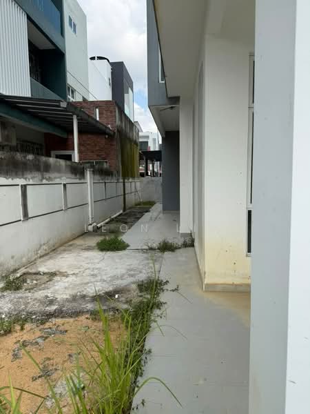 Cluster House for Sale in Mutiara Rini (Skudai) - Leon Lim - PropertyGuru.com.my