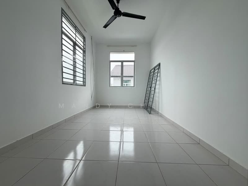 Terraced House for Sale in Taman Kundang Jaya (Rawang) - Mandy Cheow - Interior - PropertyGuru.com.my