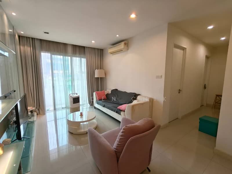 Kondominium untuk Disewa di Scenaria @ North Kiara Hills - Jayden Chik - Living Room - PropertyGuru.com.my