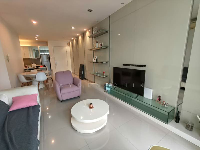 Kondominium untuk Disewa di Scenaria @ North Kiara Hills - Jayden Chik - Living Room - PropertyGuru.com.my