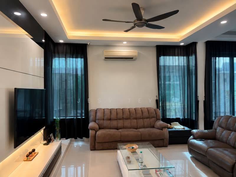 Rumah Berkembar untuk Disewa di Johor Bahru (Johor) - Jesy Tey - Living Room - PropertyGuru.com.my