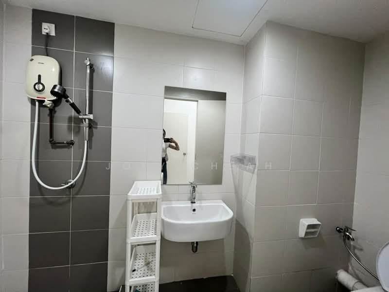 Kondominium untuk Disewa di Elit Heights @ Bayan City - Joey Cheah - Bathroom - PropertyGuru.com.my