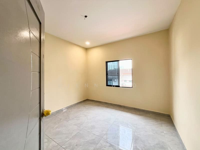 2-storey Terraced House for Sale in Taman Pelangi (Johor Bahru) - Glenn Woo - PropertyGuru.com.my
