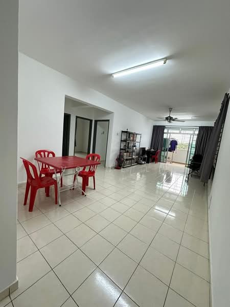 Pangsapuri untuk Dijual di Villa Bestari Apartment - Yvonne Lim - Living Room - PropertyGuru.com.my
