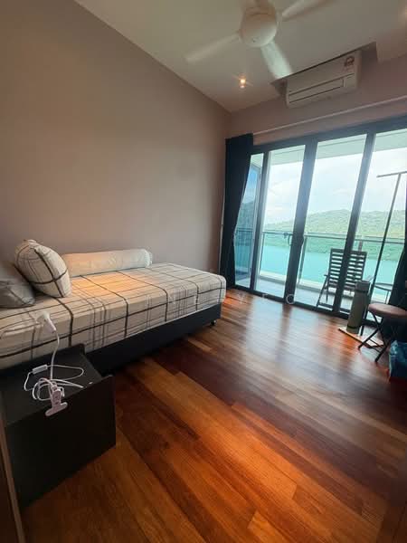 Kondominium untuk Disewa di Queens Residences Q1 @ Queens Waterfront - Elaine Yeoh - Bedroom - PropertyGuru.com.my