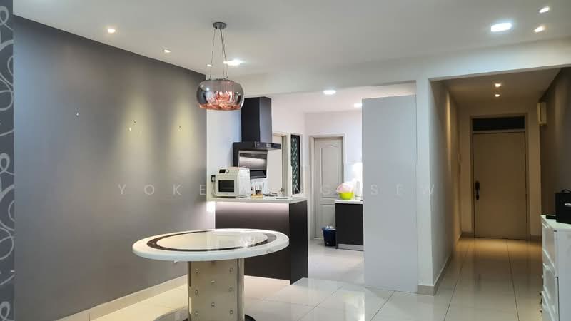 Condominium for Sale at Atmosfera Kondominium - Yoke Leng Sew - Kitchen - PropertyGuru.com.my