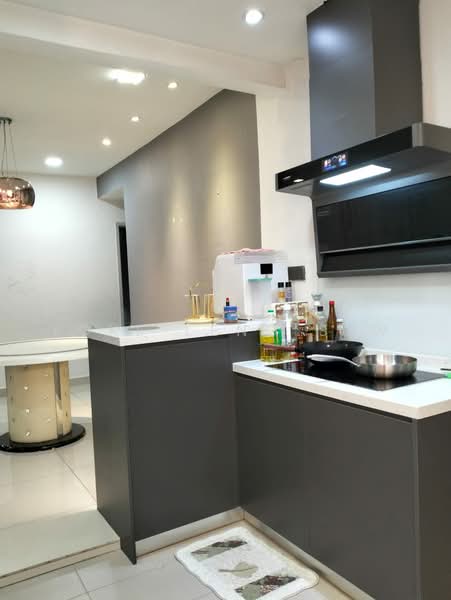 Condominium for Sale at Atmosfera Kondominium - Yoke Leng Sew - Kitchen - PropertyGuru.com.my