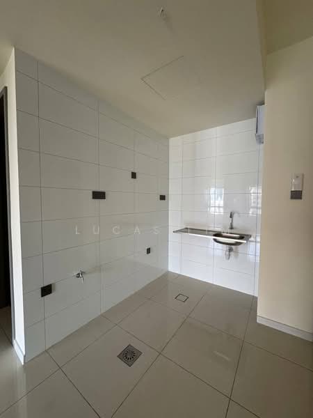 Service Residence for Sale at The Era @ Duta North - Lucas Lim - Kitchen - PropertyGuru.com.my
