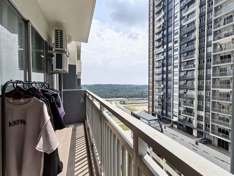 Kondominium untuk Dijual di Residensi Adelia 3 - Zairul Asrah Zulkefli - Balcony - PropertyGuru.com.my