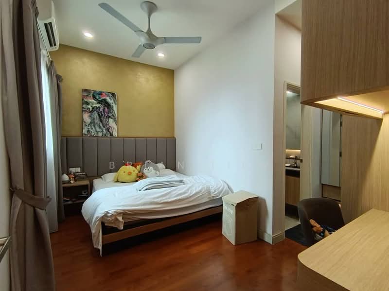 Condominium for Sale at KM1 East - Brian Tiew - Bedroom - PropertyGuru.com.my