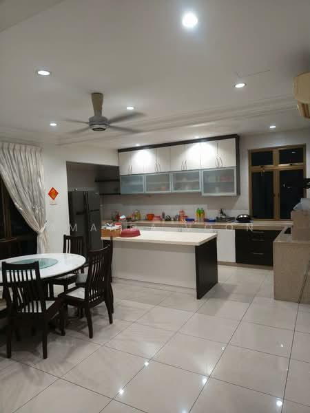 Semi-Detached House for Sale in Taman Sutera Utama (Skudai) - Amanda Voon - Kitchen - PropertyGuru.com.my