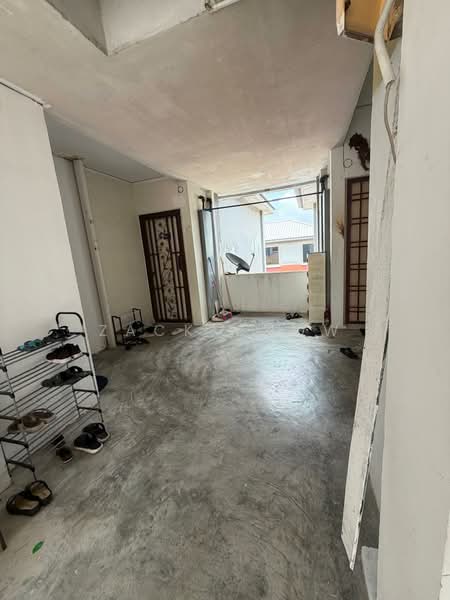 Rumah Flat untuk Dijual di Flat Taman Pelangi Indah - Zack Chow - Balcony - PropertyGuru.com.my