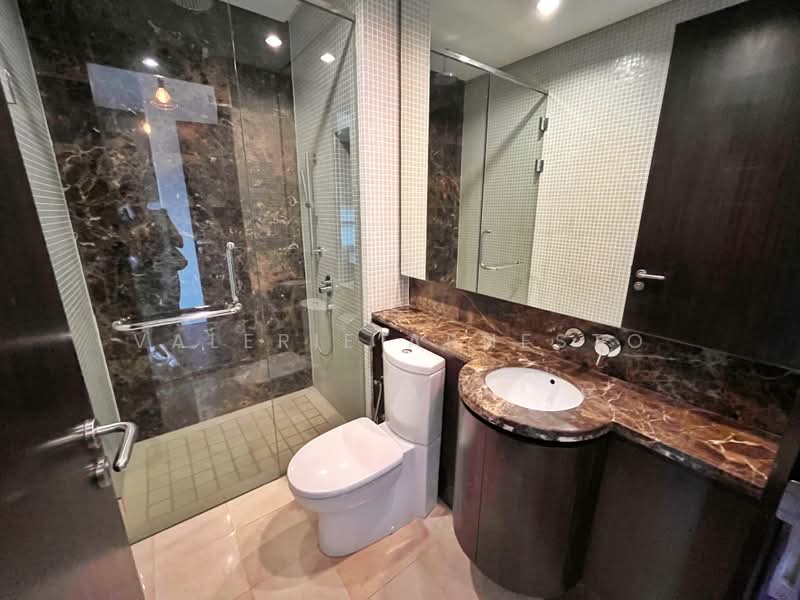Kondominium untuk Dijual di Dua Residency - Valerie Arnesto - Bathroom 4 - PropertyGuru.com.my