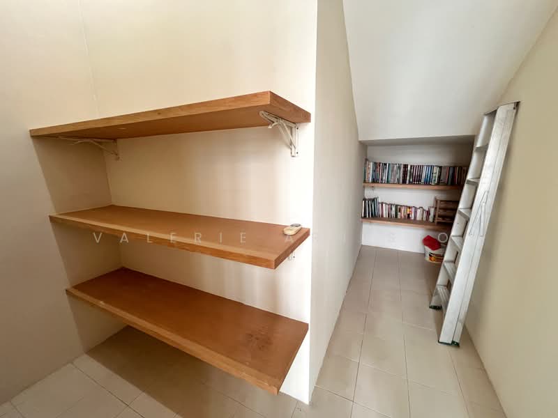 Kondominium untuk Dijual di Dua Residency - Valerie Arnesto - Store Room - PropertyGuru.com.my