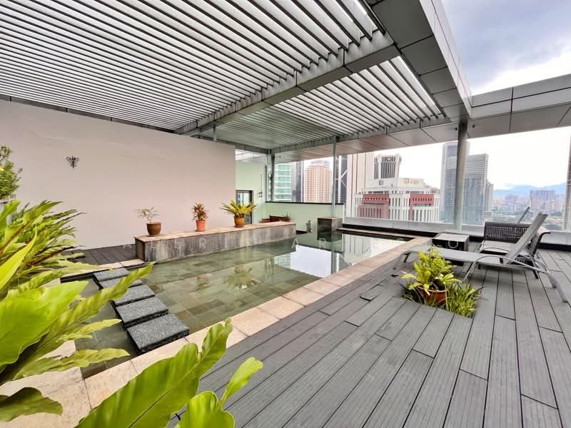 Kondominium untuk Dijual di Dua Residency - Valerie Arnesto - Roof Top Pool - PropertyGuru.com.my