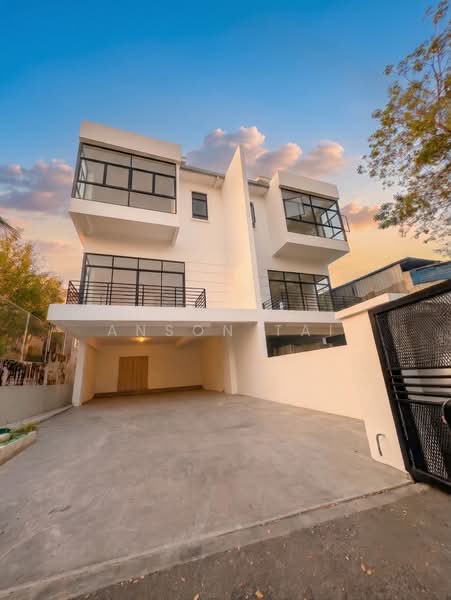 Semi-Detached House for Sale in Taman Tun Sardon (Gelugor) - Anson Tai - PropertyGuru.com.my