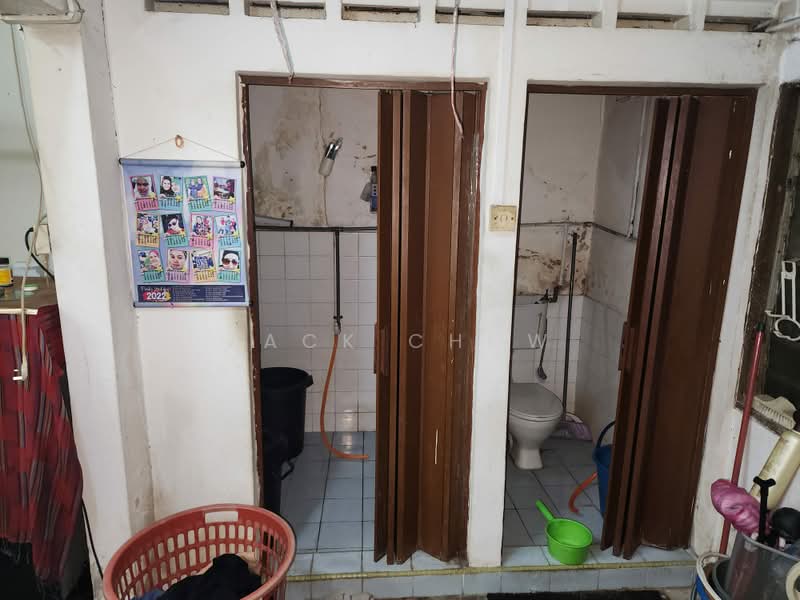 Rumah Teres 2-Tingkat untuk Dijual di Saleng (Senai) - Zack Chow - Bathroom - PropertyGuru.com.my