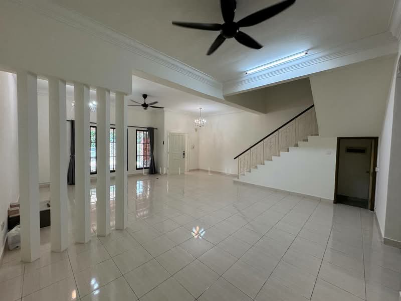 Rumah Teres 2-Tingkat untuk Disewa di Taman Pelangi Indah (Ulu Tiram) - Lui Lui - Living Room - PropertyGuru.com.my
