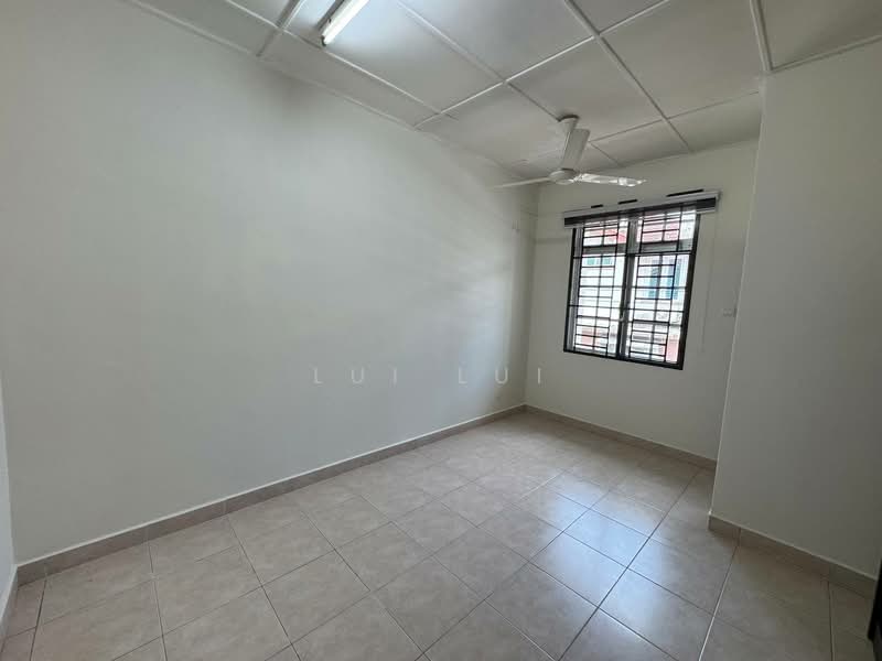 Rumah Teres 2-Tingkat untuk Disewa di Taman Pelangi Indah (Ulu Tiram) - Lui Lui - Interior - PropertyGuru.com.my