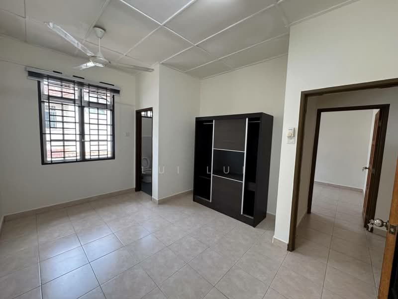 Rumah Teres 2-Tingkat untuk Disewa di Taman Pelangi Indah (Ulu Tiram) - Lui Lui - Bedroom - PropertyGuru.com.my