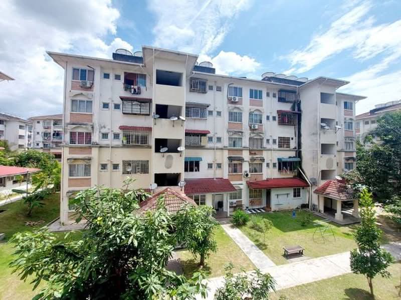 Pangsapuri untuk Dijual di Palma Puteri - Sherman Tan - Exterior - PropertyGuru.com.my