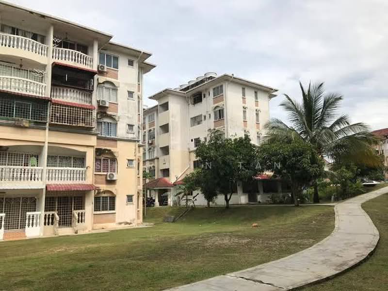 Pangsapuri untuk Dijual di Palma Puteri - Sherman Tan - Exterior - PropertyGuru.com.my