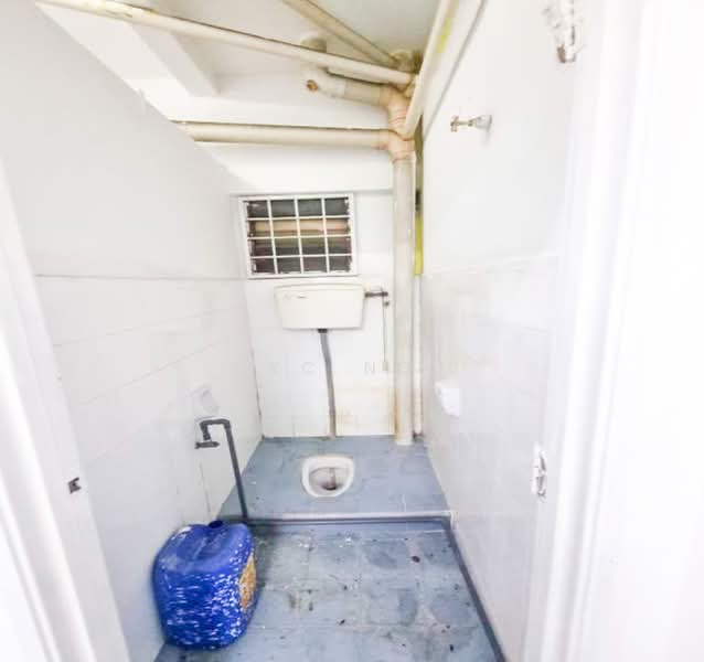Kedai untuk Disewa di Rawang (Selangor) - KC Ng - Bathroom - PropertyGuru.com.my